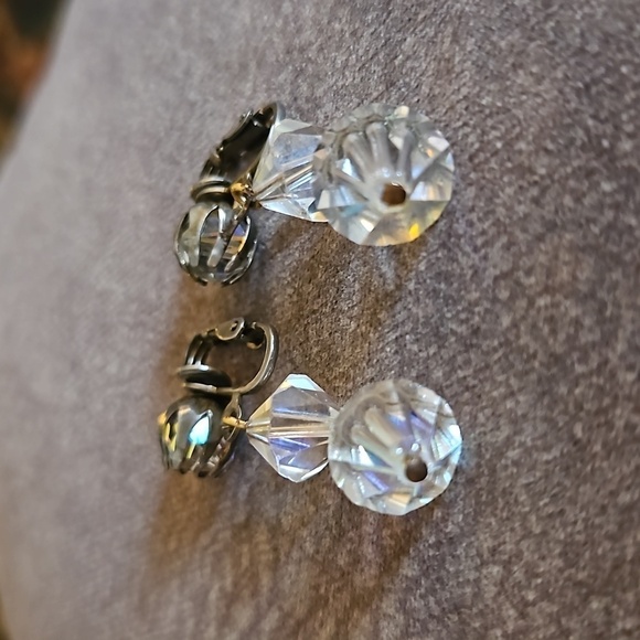 VTG 1950s Aurora Borealis Crystal Bridal Old Hollywood Clip-on Dangle Earrings - Picture 4 of 5